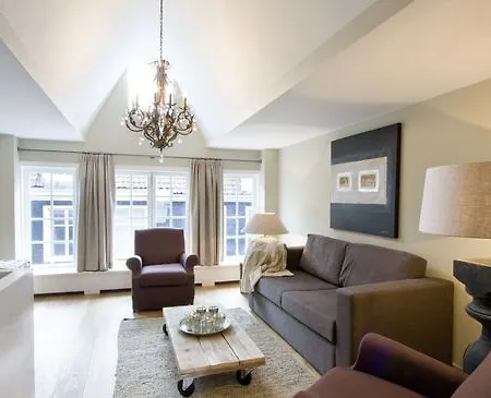 Short Group Vip Hotel